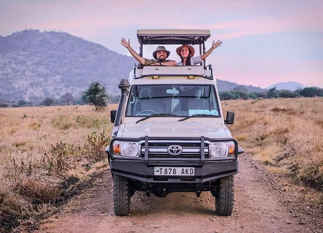 resania travel ,safari adventure, climb kilimanjaro and zanzibar vacation , welcome